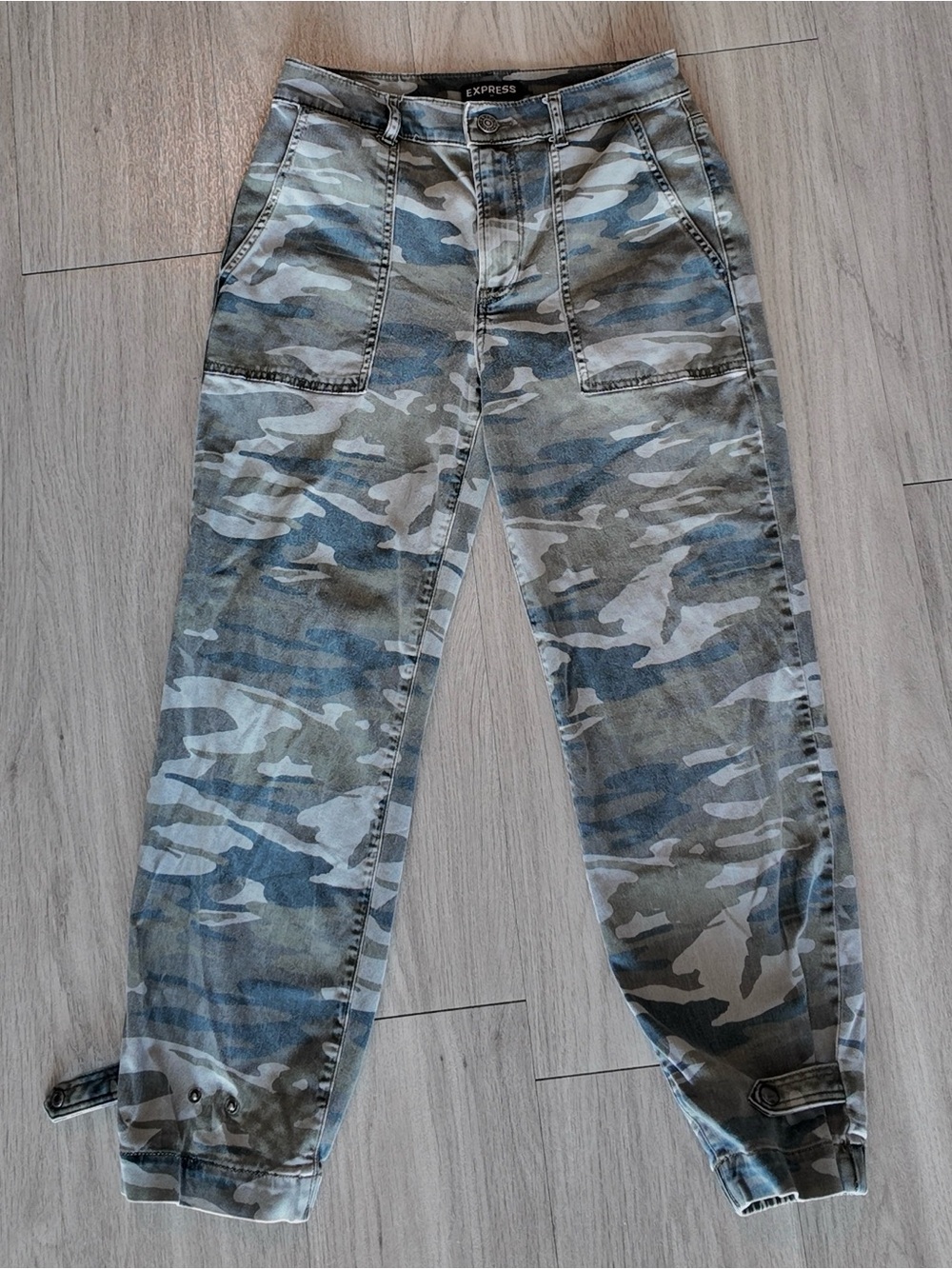 Express Camo Cargo Pants in Olive and Gray
